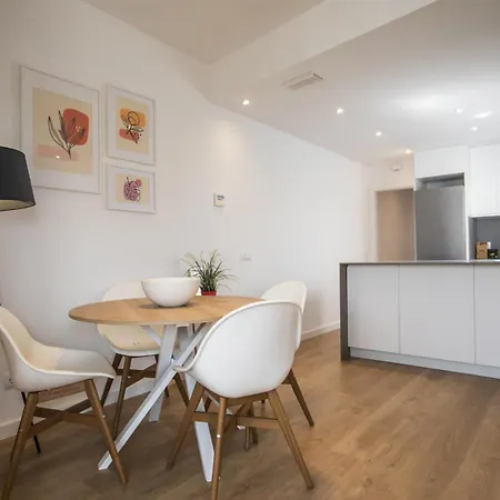 A1mar1023 Breathtaking Rooftop In Sagrada Familia Apartment *