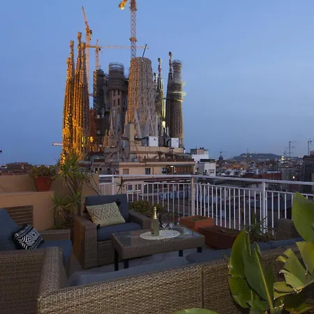A1mar1023 Breathtaking Rooftop In Sagrada Familia Barcelona